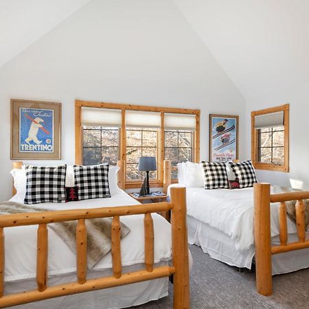 The Lodge, 'North Woods' Style, Boutique Galena Getaway! Luaran gambar